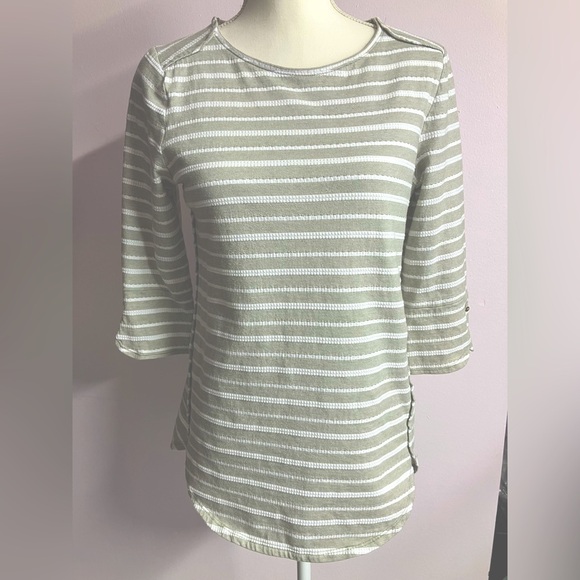 Chico’s Zenergy Women’s Top/Tunic, Size 0, Celery Green/White Stripes, 3/4 Sl - Picture 1 of 3